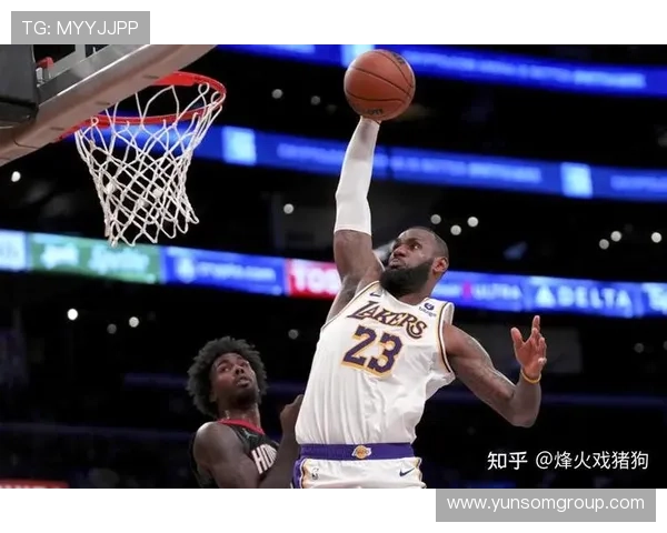 詹姆斯率湖人逆转取胜西部排名再起波澜联盟格局生变新季后半程引热议